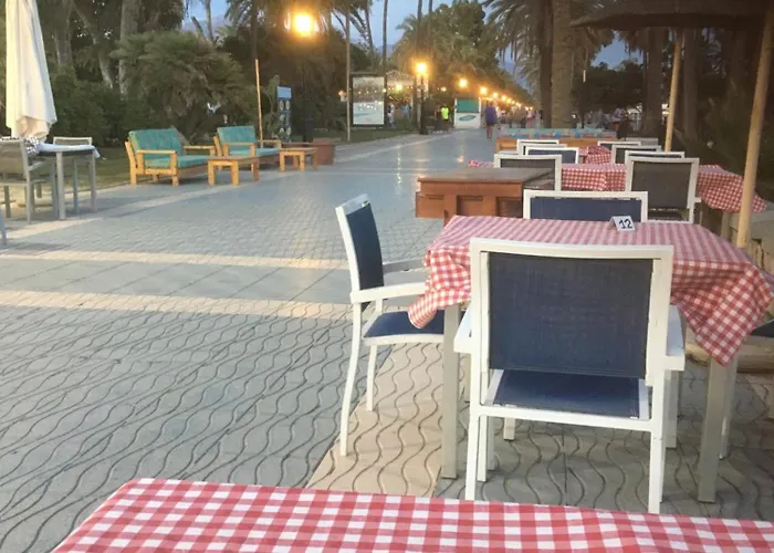 Apartmán 2 Bed - Sleeps 4 - Pool Patio Garden Marbella