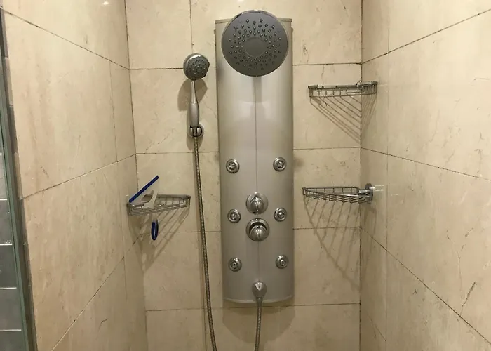 2 Bed - Sleeps 4 - Pool Patio Garden Apartmán *